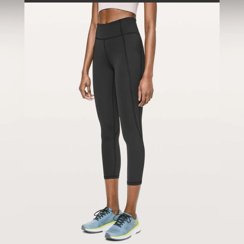 Lululemon Time To Sweat Crop *23"
Black